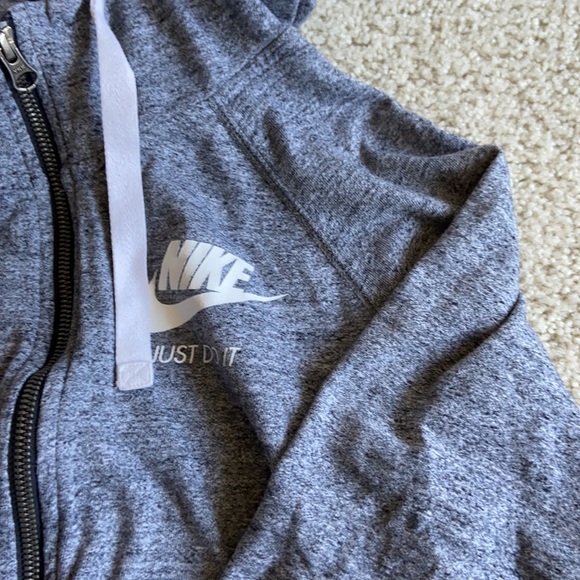 COPY - Nike Zippie with hood - Picture 7 of 7